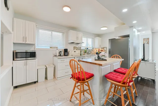 Additional image 17 of 242 Coronation Dr