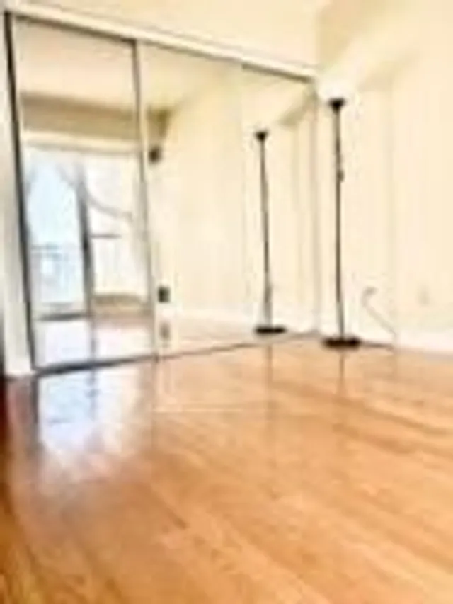 Additional image 8 of 28 Hollywood Ave Unit 708