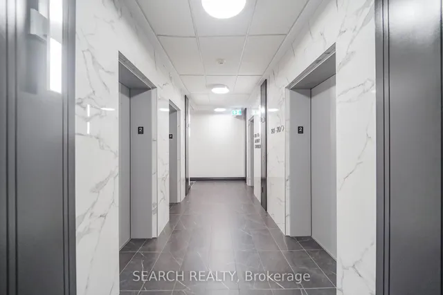 Additional image 17 of 19 Grand Trunk Cres Unit 201