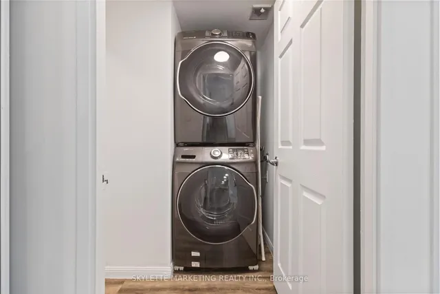 Additional image 32 of 18 Lee Centre Dr Unit PH205