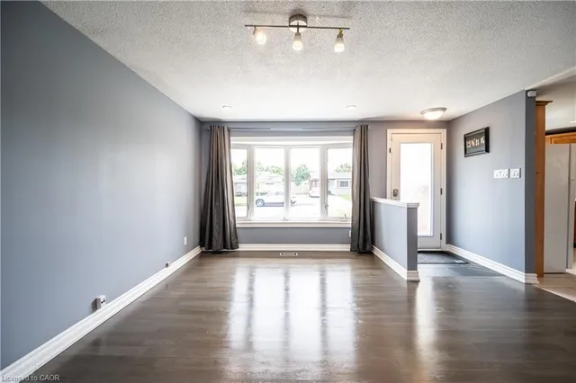 Additional image 7 of 66 Belwood Cres