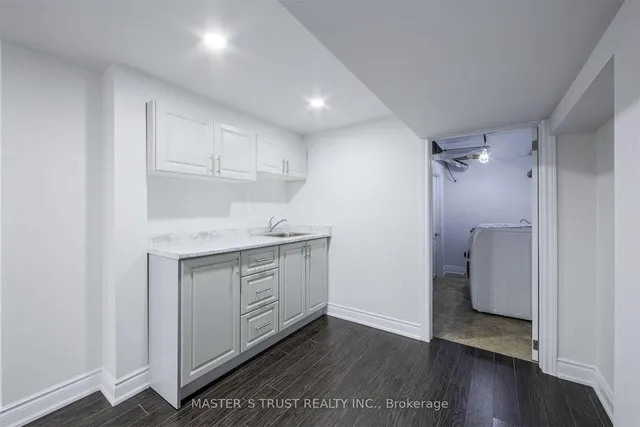 Additional image 15 of 420 Ossington Ave