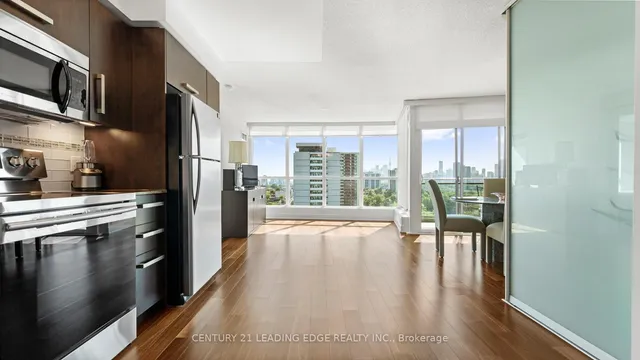 Additional image 6 of 1048 Broadview Ave Unit 1602