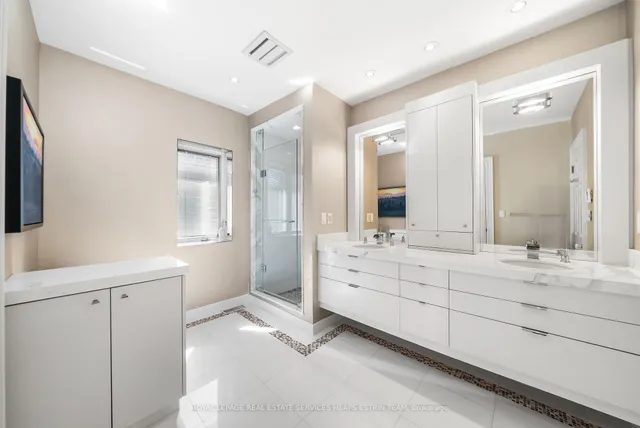 Additional image 20 of 53 Colin Ave