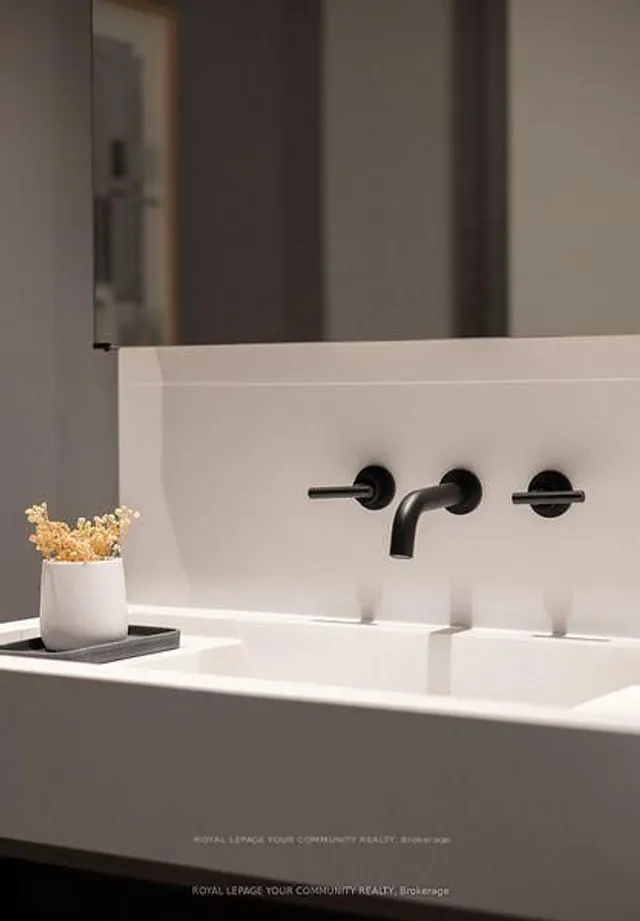 Additional image 16 of 55 Charles St Unit 1706