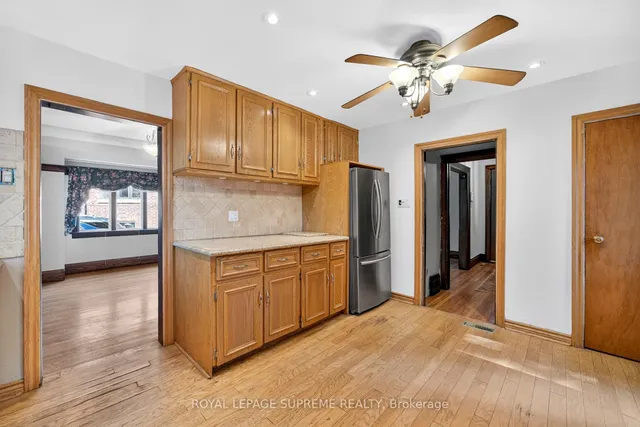 Additional image 26 of 10 King Street Cres