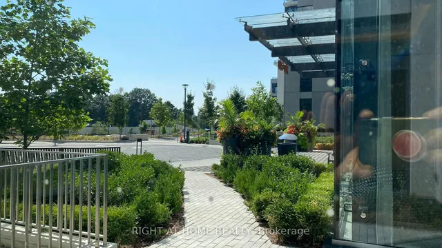 Additional image 3 of 30 Inn On The Park Dr Unit 2901