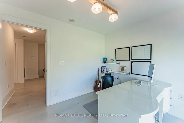 Additional image 30 of 29 Queens Quay Unit Th127