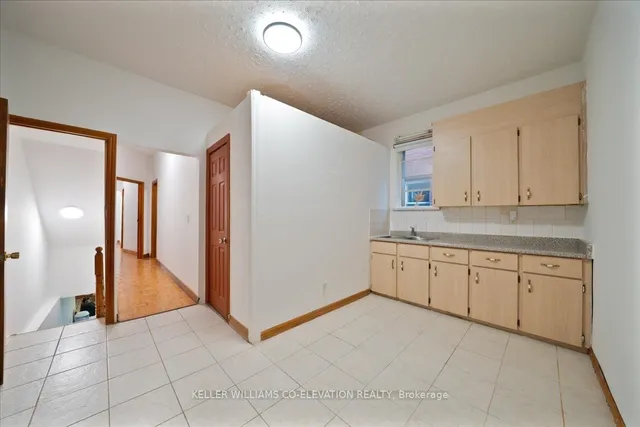 Additional image 11 of 85 Emerson Ave