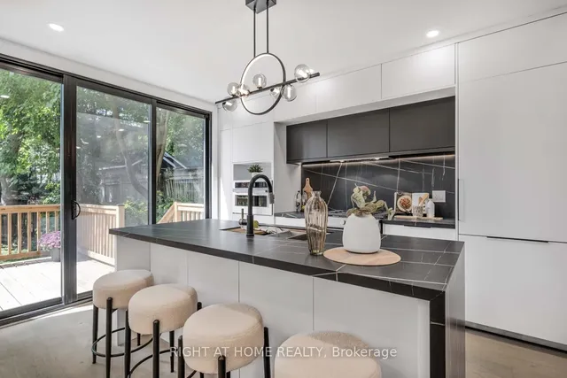 Additional image 15 of 324 Lee Ave