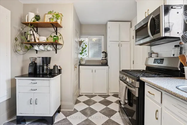 Additional image 17 of 108 Greenwood Ave