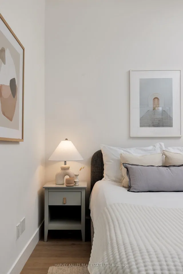 Additional image 28 of 901 Queen St Unit 105