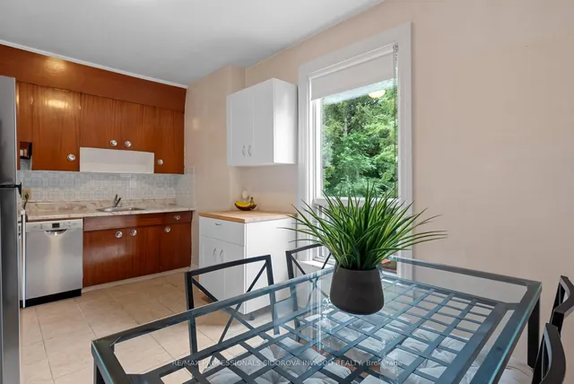 Additional image 26 of 180 Pacific Ave