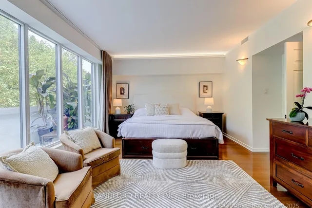 Additional image 4 of 360 Bloor St Unit 207