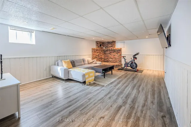 Additional image 28 of 16 Monet Ave