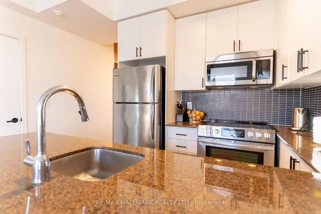 Additional image 5 of 260 Sackville St Unit 813