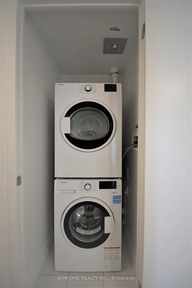 Additional image 27 of 60 Shuter St Unit 1702