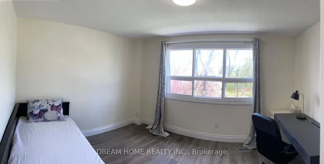 Additional image 8 of 74 Upper Canada Dr Unit 6