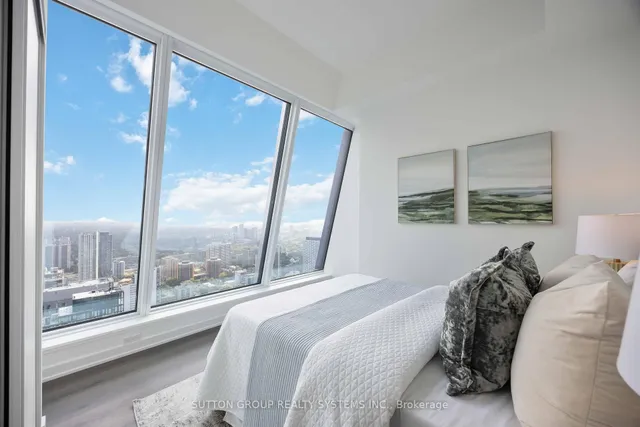 Additional image 15 of 8 Wellesley St Unit LPH05