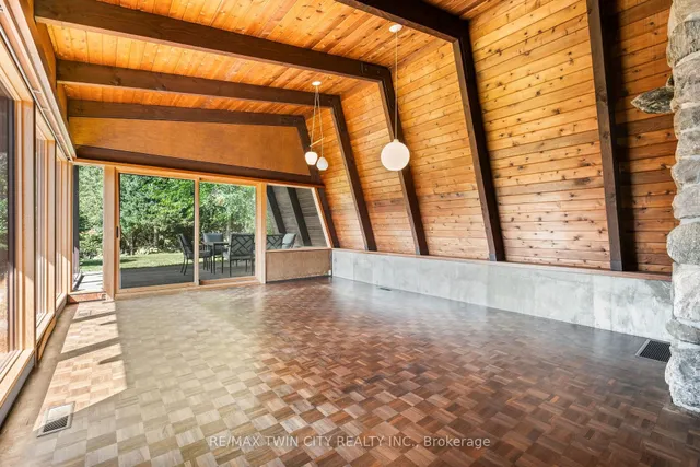 Additional image 18 of 121 Grand Hill Dr