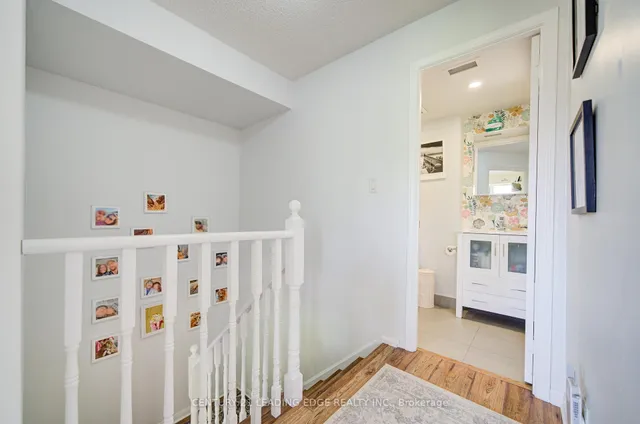 Additional image 16 of 39 Shank St Unit TH302