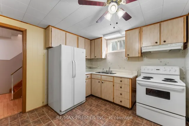 Additional image 29 of 219 La Rose Ave