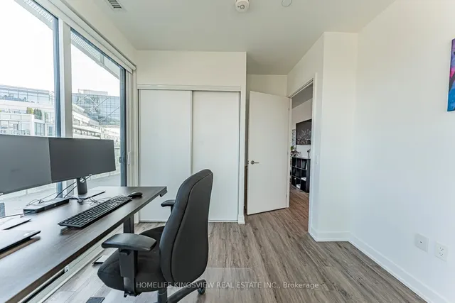 Additional image 26 of 15 Queens Quay Unit 923