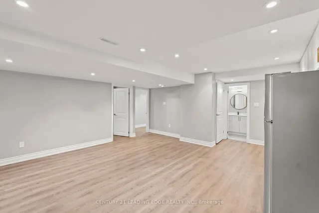 Additional image 40 of 43 William Nador St