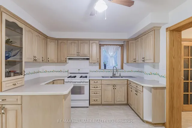 Additional image 14 of 38 Courton Dr