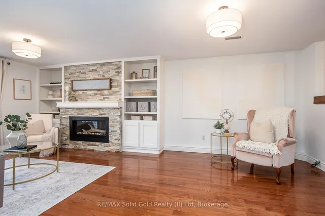 Additional image 16 of 271 Newbury Dr