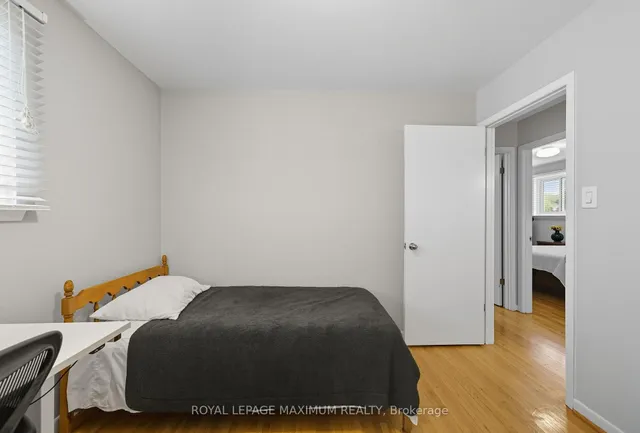 Additional image 26 of 36 Boarhill Dr