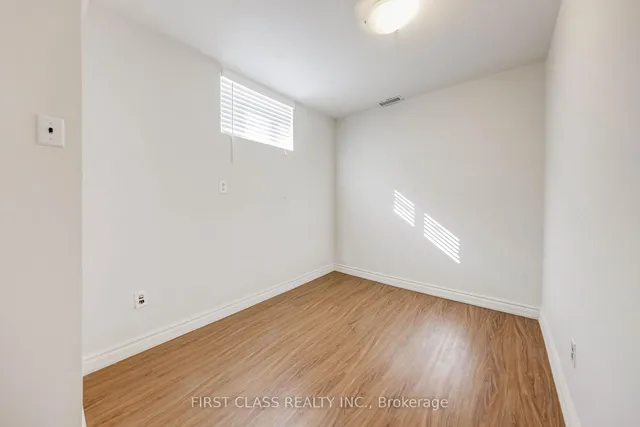 Additional image 31 of 214 Linden Ave