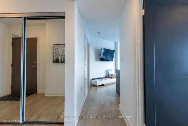 Additional image 13 of 27 Bathurst St Unit 1001