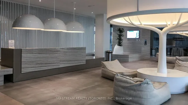 Additional image 34 of 100 Harbour St Unit PH101