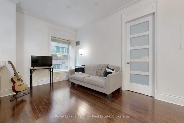 Additional image 10 of 22 Leader Lane Unit 323