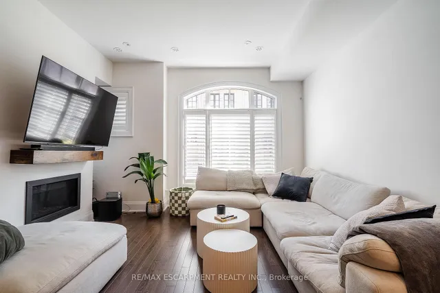 Additional image 10 of 79 Elder Ave Unit 42