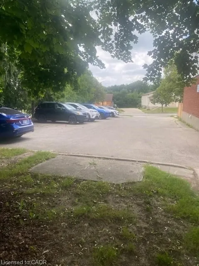 Additional image 5 of 58 Hazelglen Dr