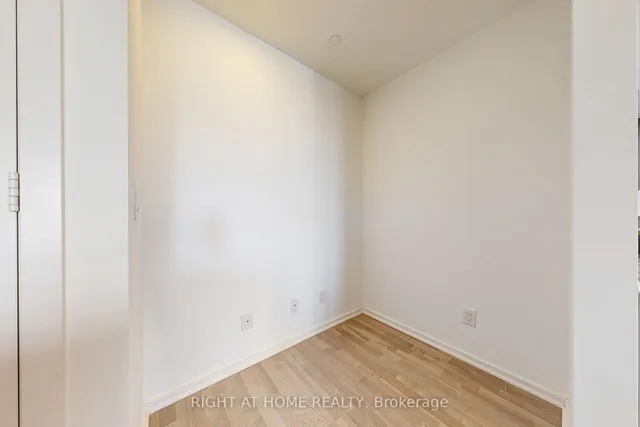 Additional image 21 of 1 Bloor St Unit 3312