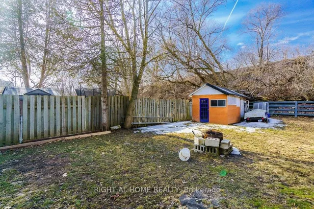 Additional image 29 of 16 Forty Third St