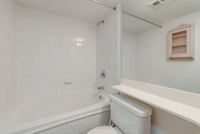 Additional image 24 of 600 Queens Quay Unit 531