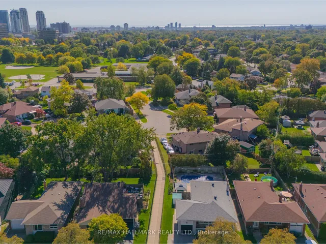 Additional image 37 of 34 Guernsey Dr