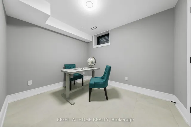 Additional image 42 of 35 Woburn Ave