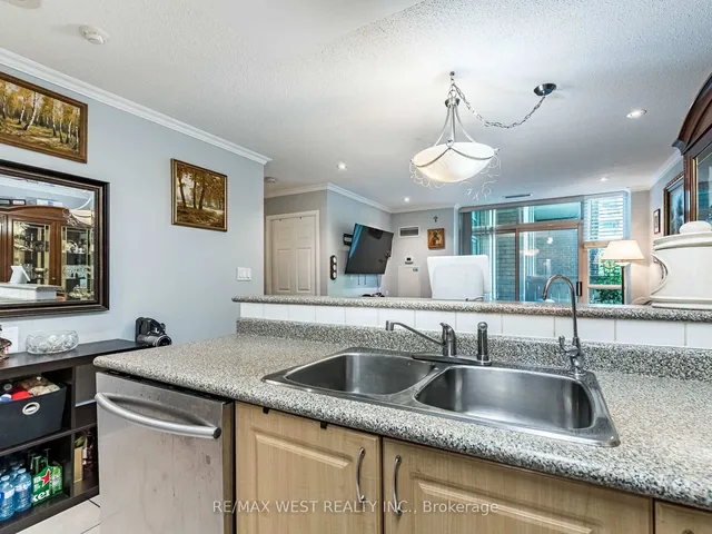 Additional image 17 of 9 Michael Power Pl Unit 101