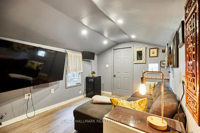 Additional image 42 of 645 Balliol St