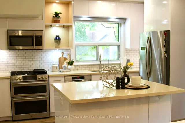 Additional image 21 of 24 Woodmount Ave