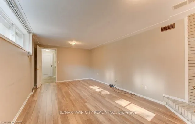 Additional image 44 of 12 Old York Cres