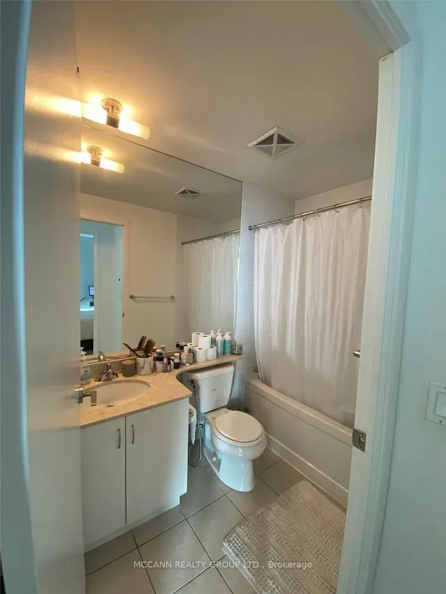 Additional image 15 of 215 Fort York Blvd Unit 3301