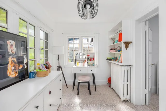 Additional image 27 of 33 Austin Terr