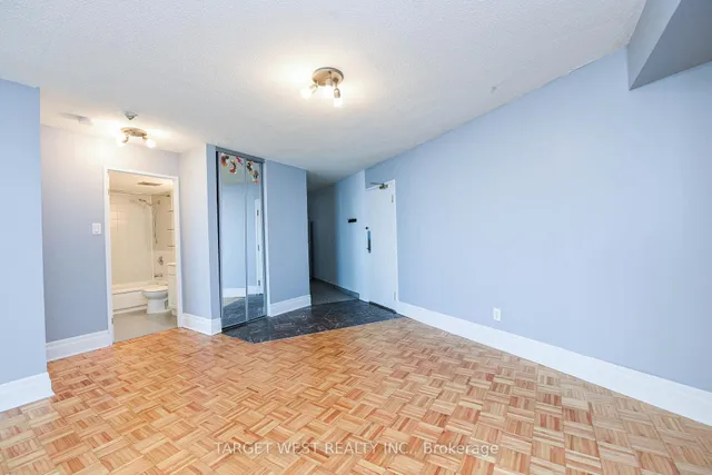 Additional image 33 of 250 Queens Quay Unit 1903