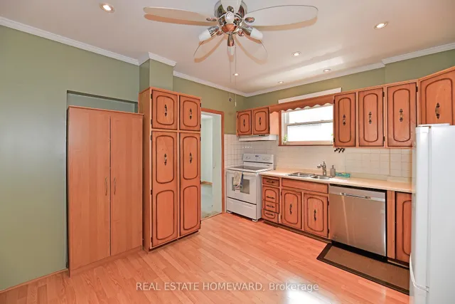 Additional image 5 of 295 Chisholm Ave